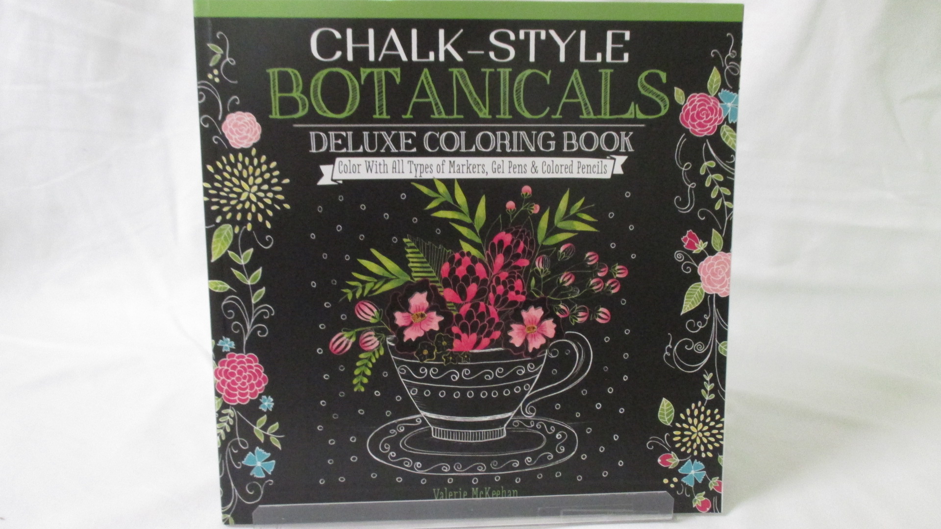 Chalk Style Botanicals Deluxe Coloring Book